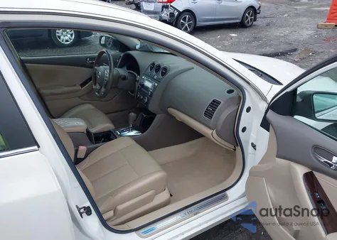 2010 Nissan Altima 2.5 S из США, поврежденный, VIN 1N4AL2AP1AC186611